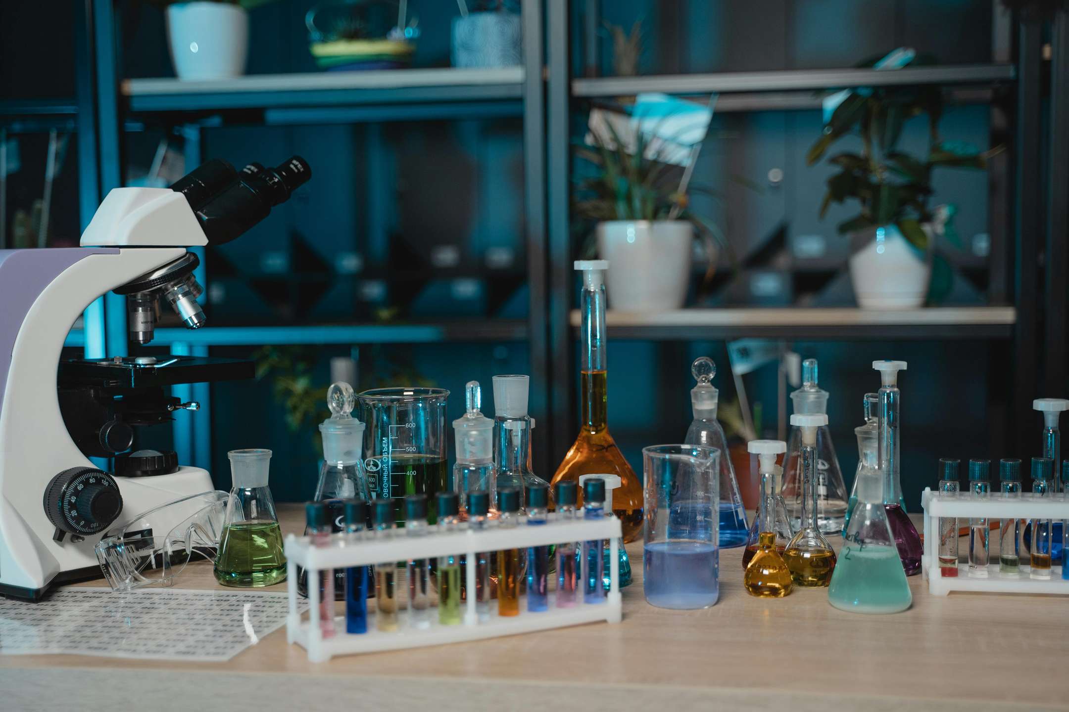 Jenis Peralatan Laboratorium Pabrik AMDK